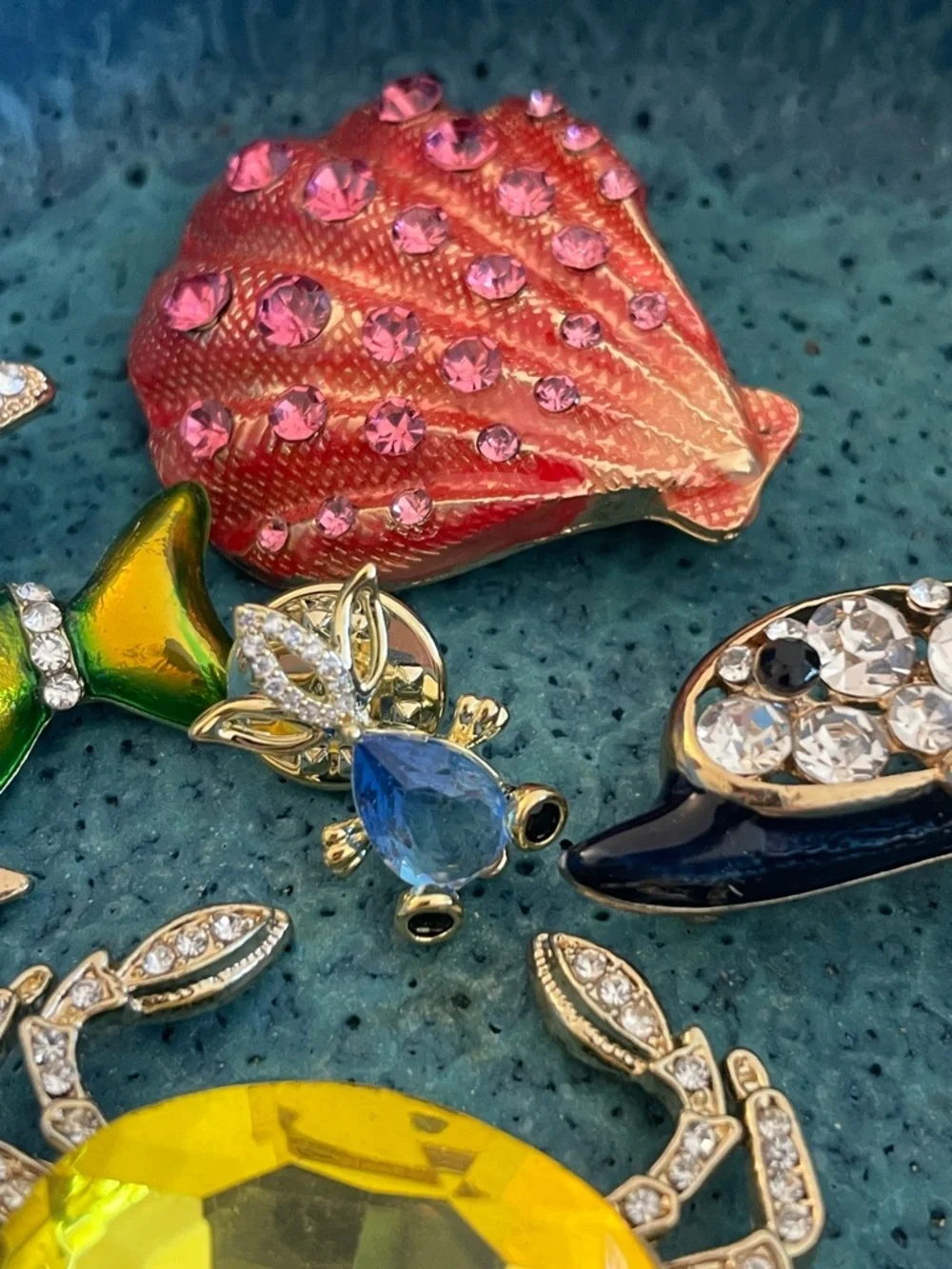 Sea Life Brooch Bundle Crab Fish Coastal Resort Vacation Jewelry Summer Accessor